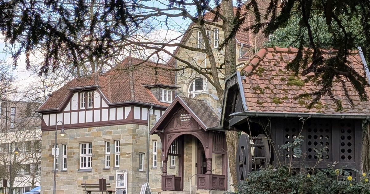 Villa Römer mit Wasserbrunnen