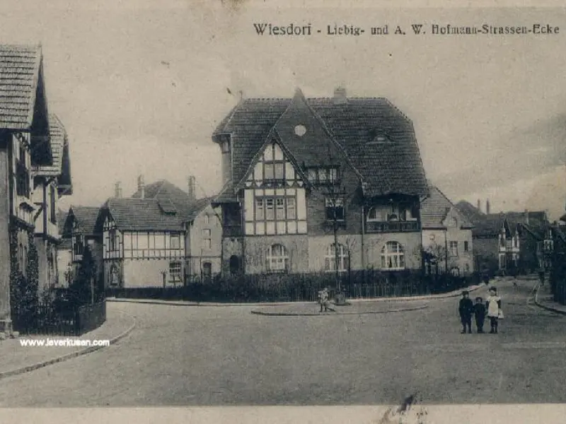 Liebig und A.W.Hofmann-Strassen-Ecke