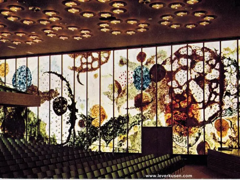 Freiherr-vom-Stein-Gymnasium, Aula