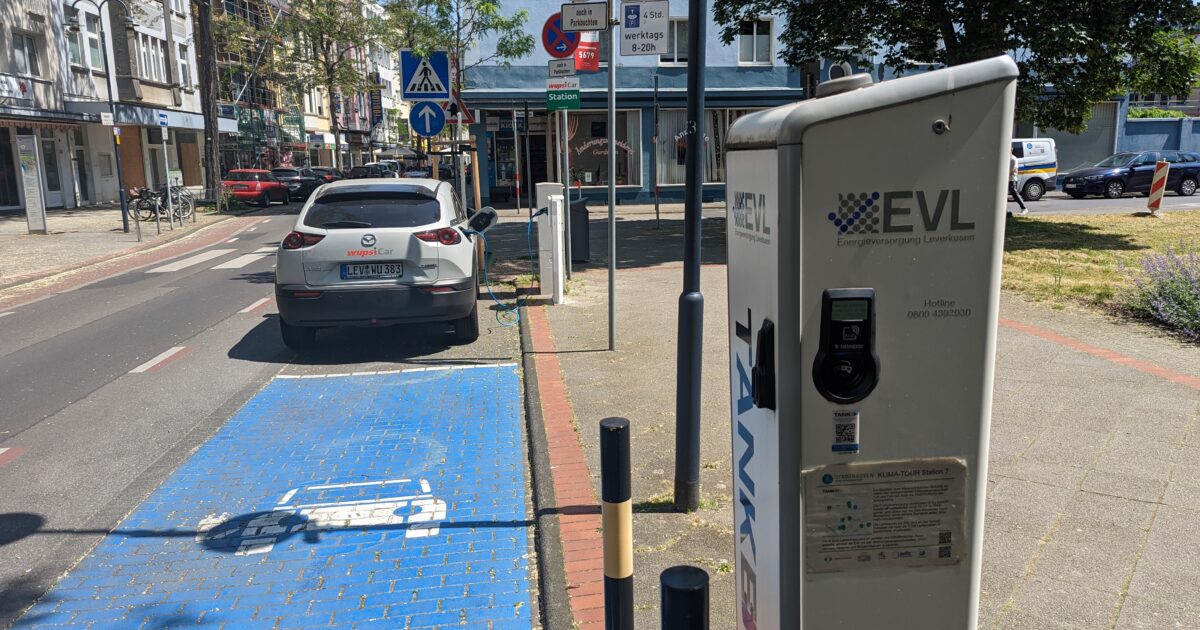 EVL Ladesäule mit Wupsicar