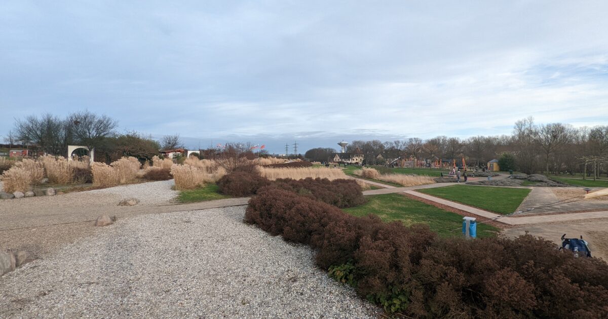 Neuland-Park im Herbst