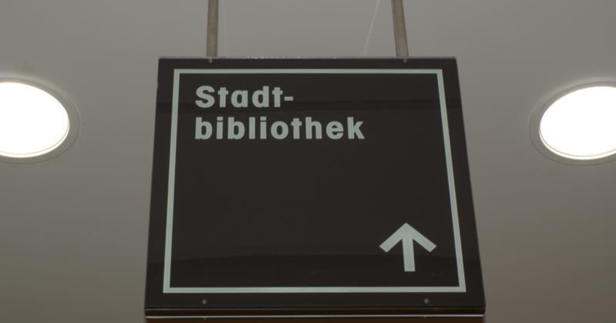 Bibliothek Schild01