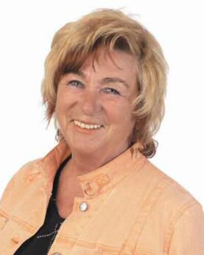 Brück(-Nuxoll), Waltraud