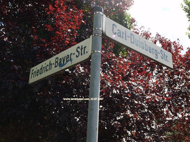 Friedrich-Bayer-Str.