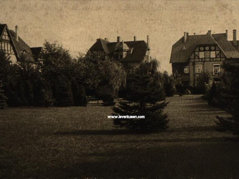 Friedrich-Bayer-Platz