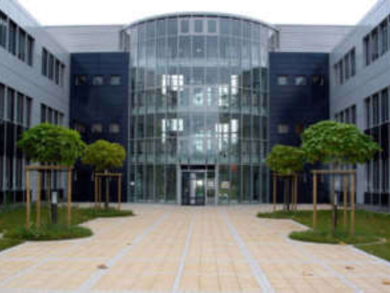 Marie-Curie-Straße