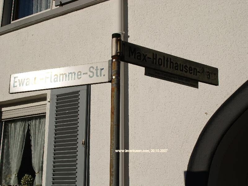Ewald-Flamme-Str.