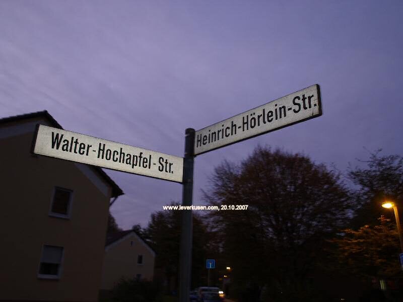 Walter-Hochapfel-Str.