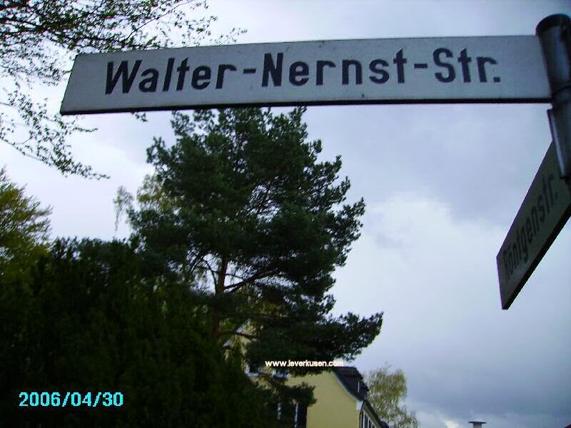 Walter-Nernst-Str.