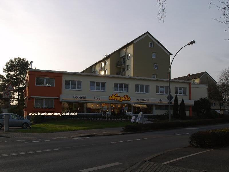 Brüder-Bonhoeffer-Str.