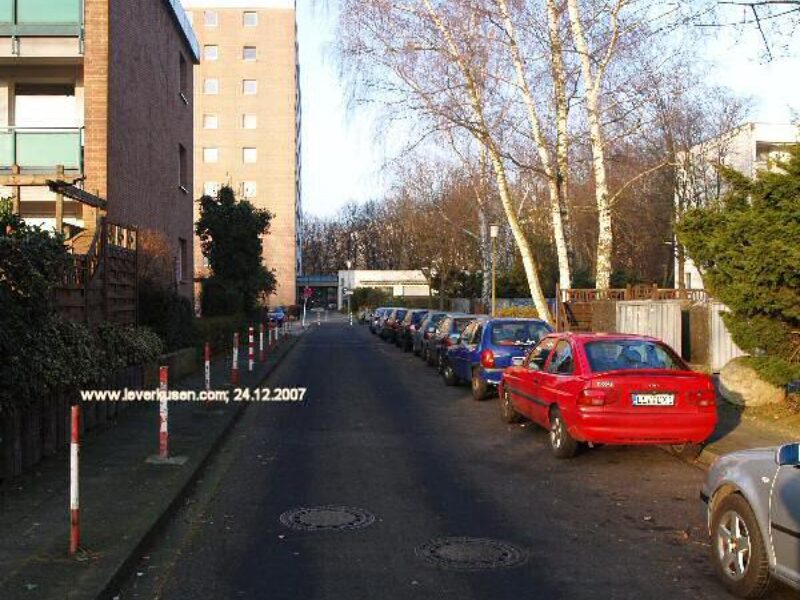 Stefan-Zweig-Str.