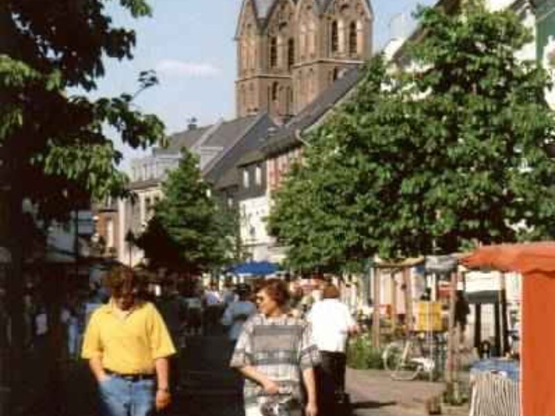 Bergische Landstraße